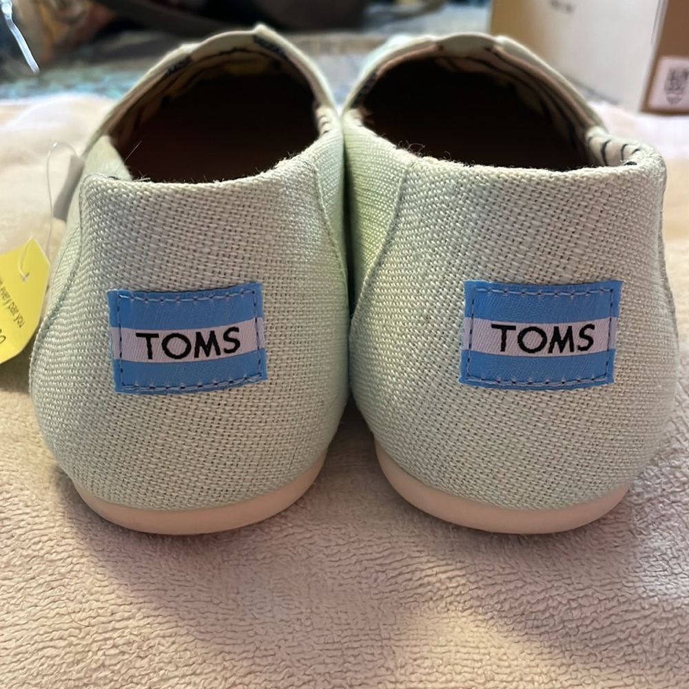 New Toms